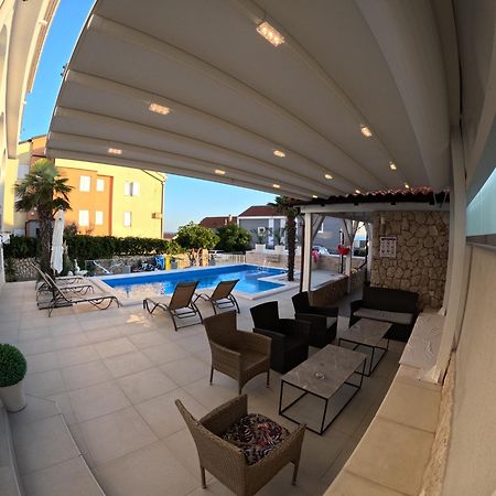 Apartments Sun Dance With Heated Pool Novalja Kültér fotó