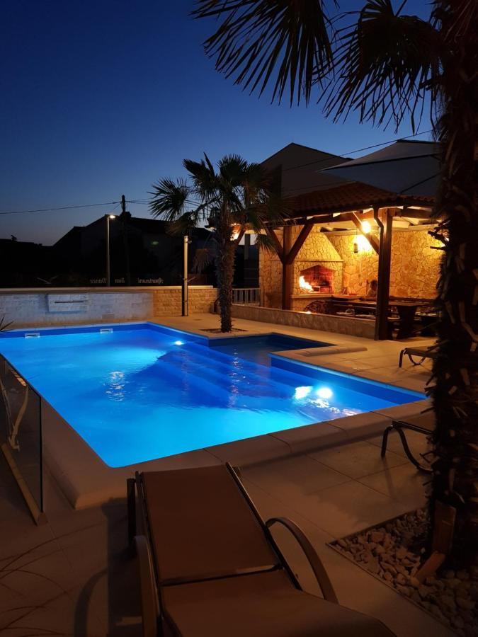 Apartments Sun Dance With Heated Pool Novalja Kültér fotó